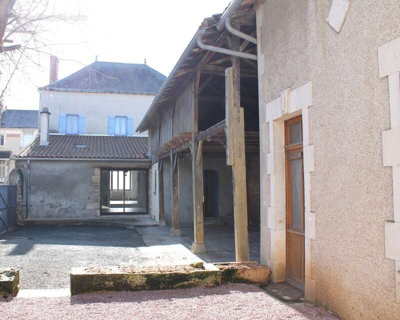 Maison à AIRVAULT