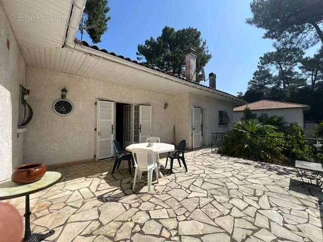 Maison à SAINT-GEORGES-DE-DIDONNE