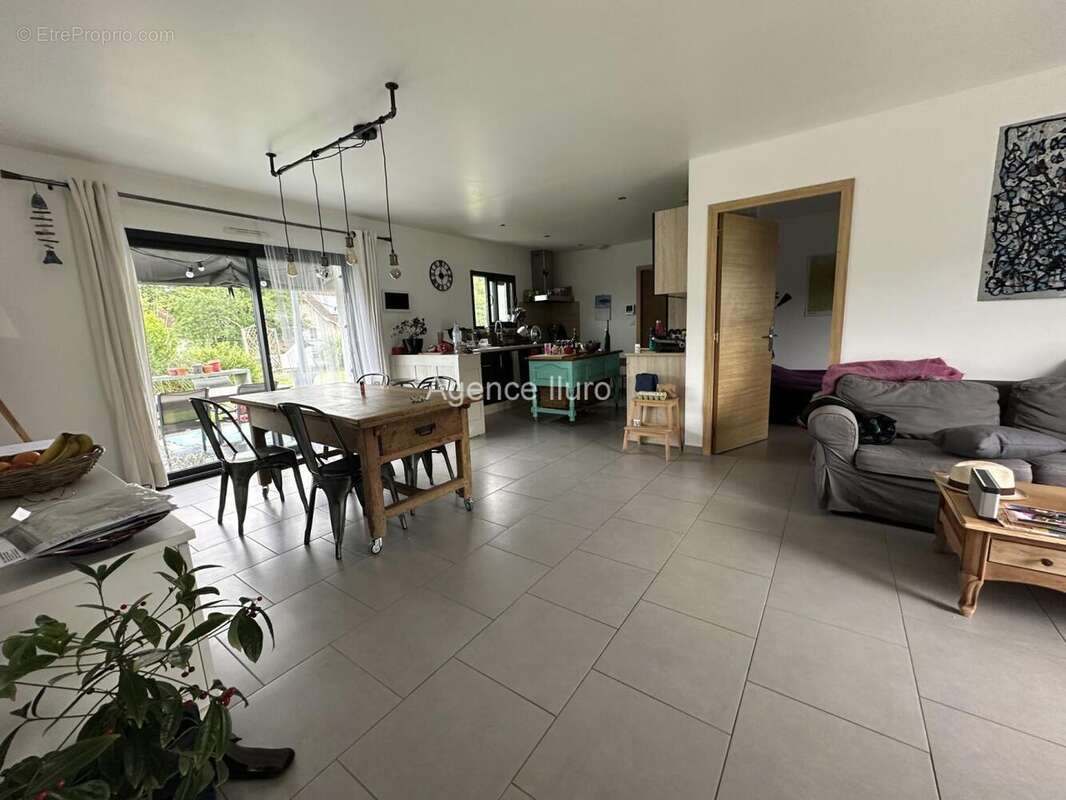 Maison contemporaine 2016 - 3 chambres  - 1 bureau - dpe a. - photo 4