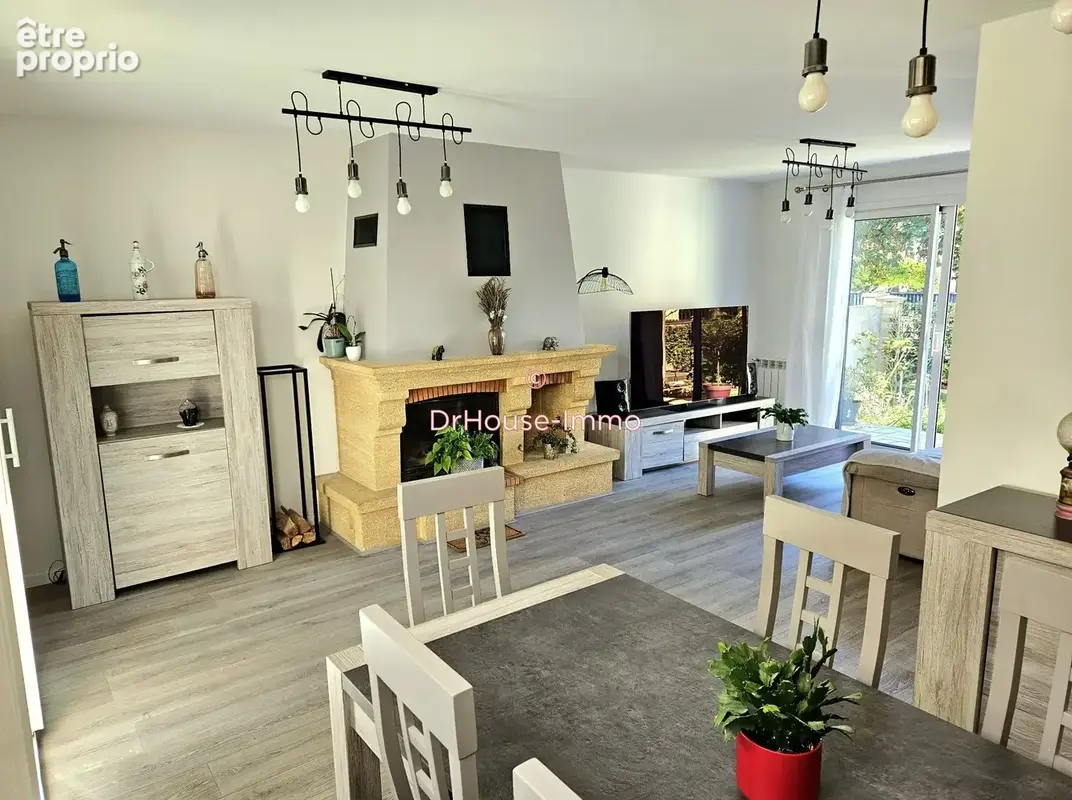 Maison 6 pièces 153 m² à vendre à Saint-Maur-Des-Fosses (94100) - photo 1