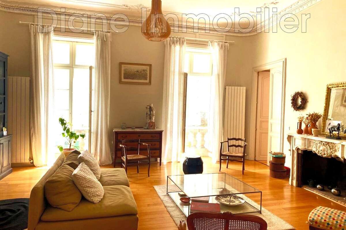 Appartement à NIMES