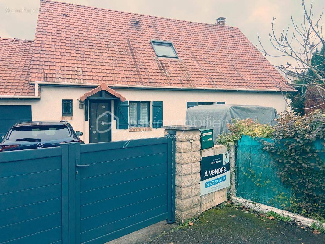 Maison à DEVILLE-LES-ROUEN