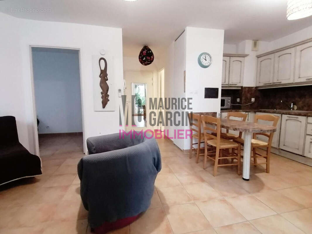 Appartement à L&#039;ISLE-SUR-LA-SORGUE