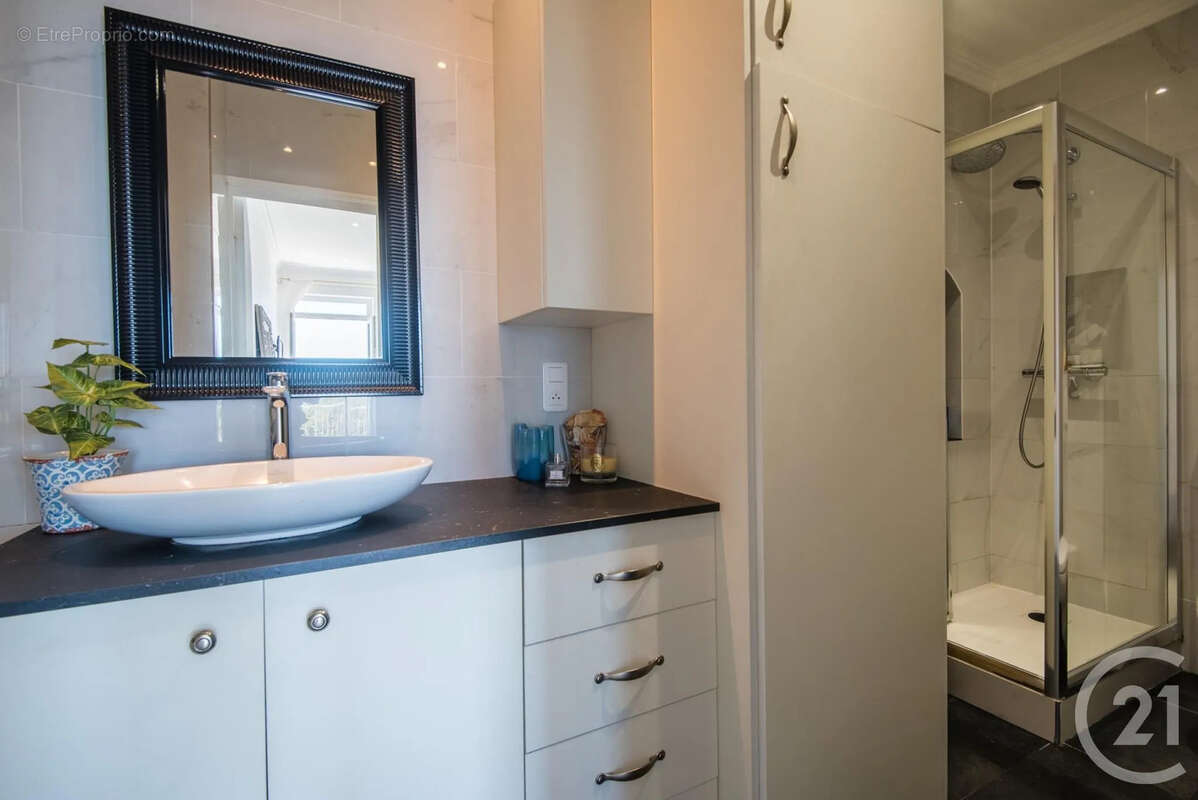 Appartement à BEAULIEU-SUR-MER