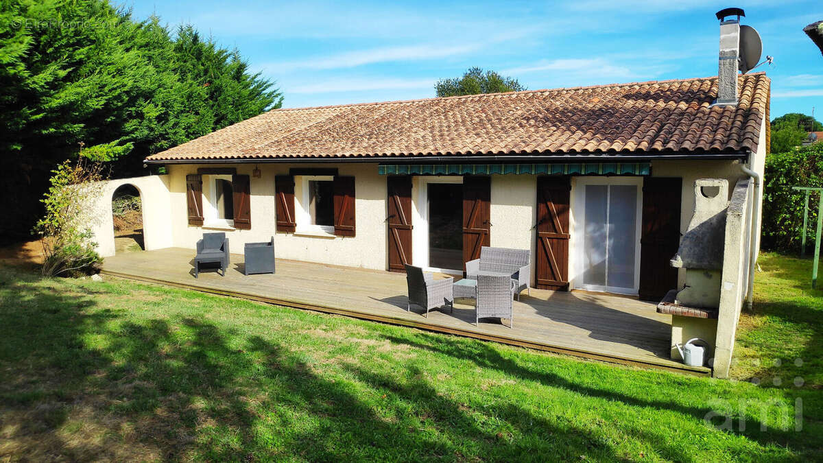 Maison à SADIRAC