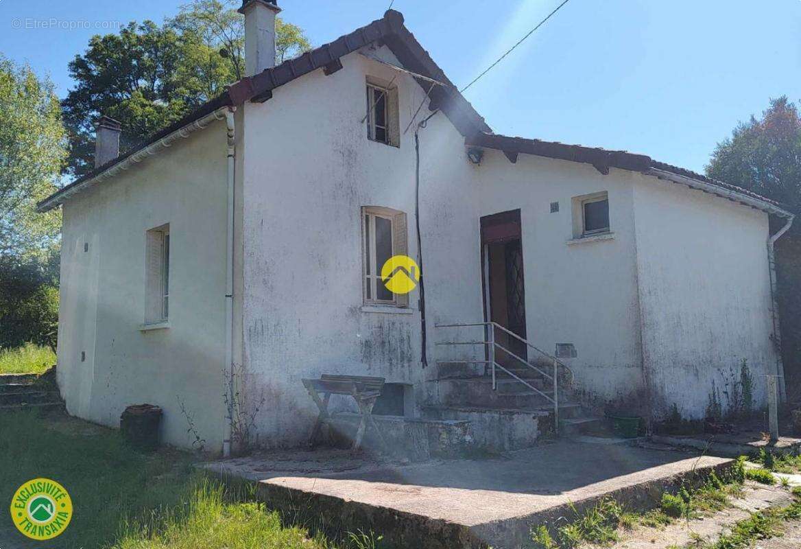 Maison à DUN-LE-PALESTEL