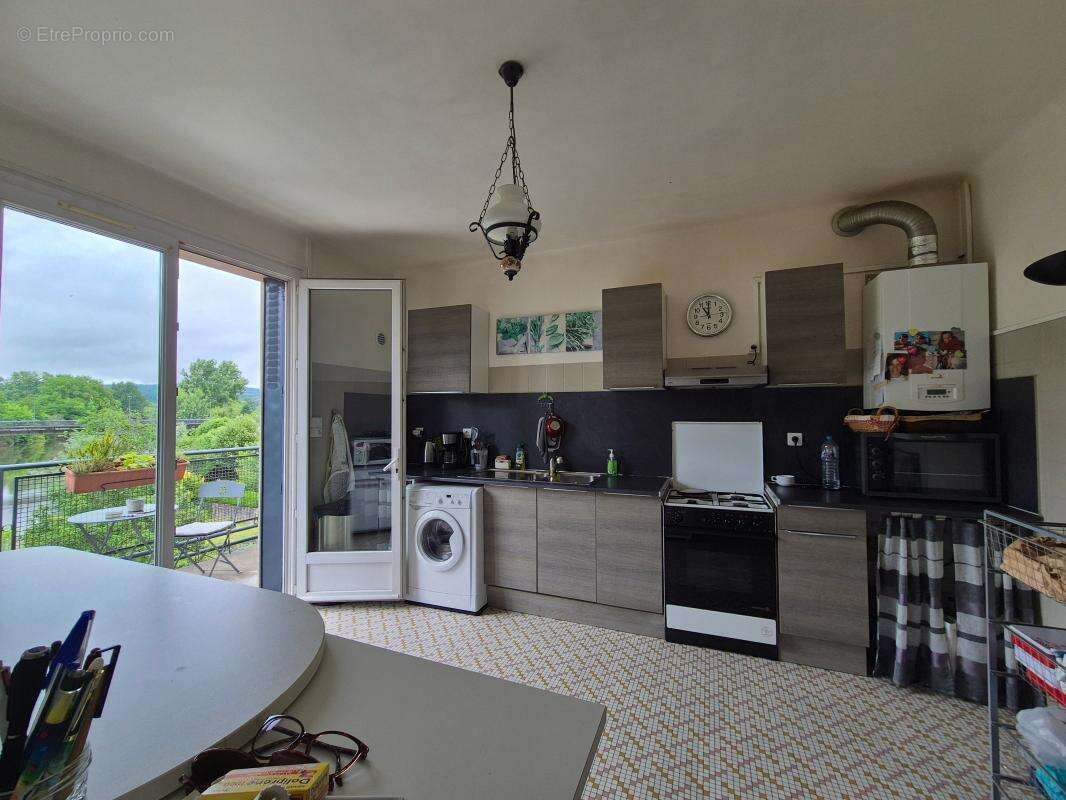 Appartement à TERRASSON-LAVILLEDIEU