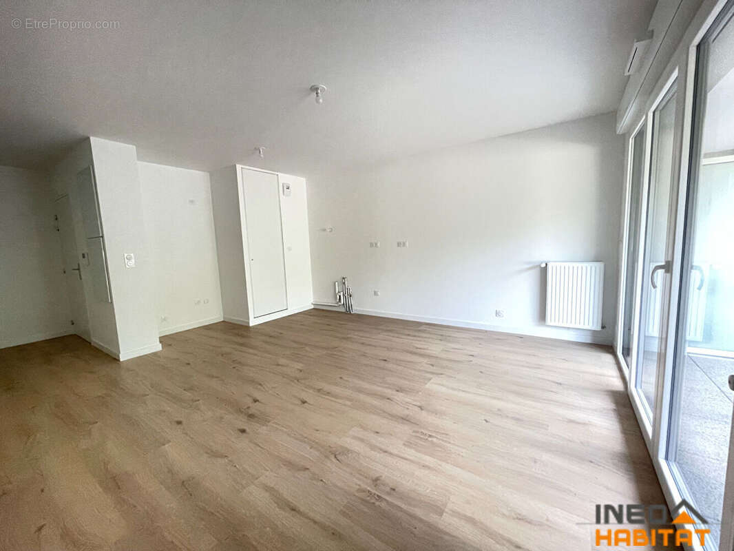 Appartement à LA CHAPELLE-DES-FOUGERETZ