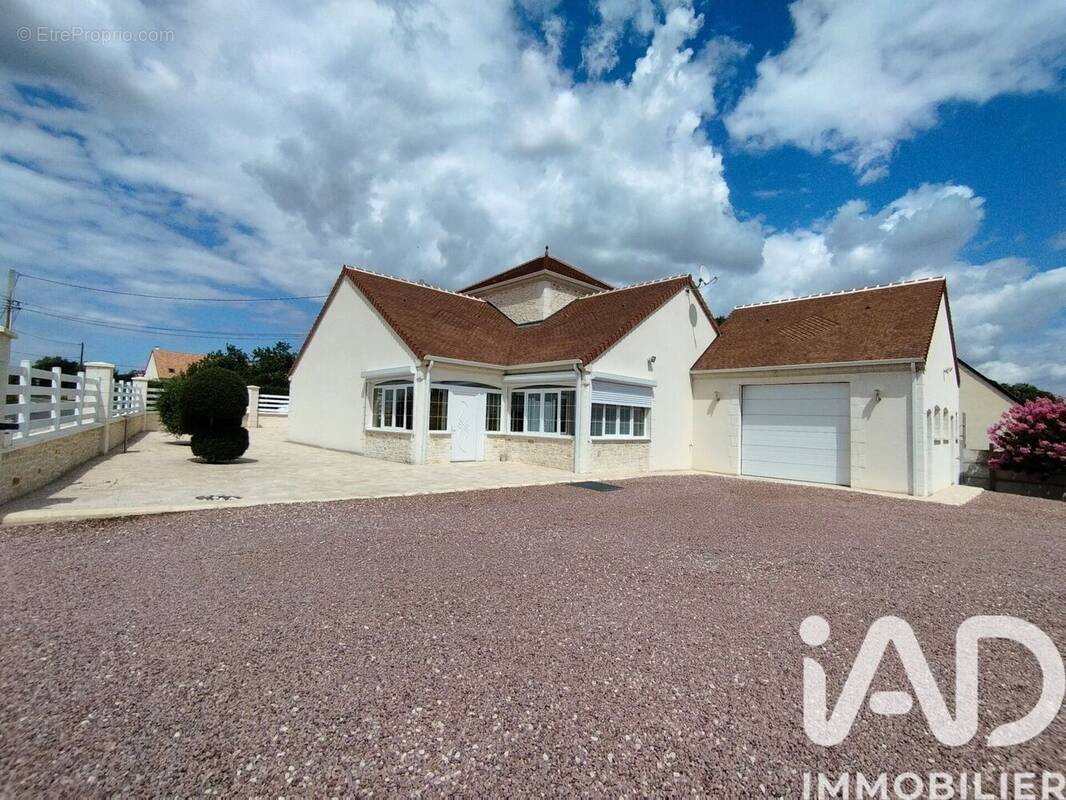 Photo 1 - Maison à SAINT-OUEN