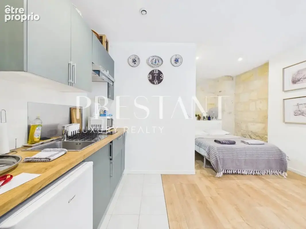 EXCLUSIVITE - Investissement exceptionnel 9 % de rentabilité brute au pied de la Grosse Cloche. - photo 2