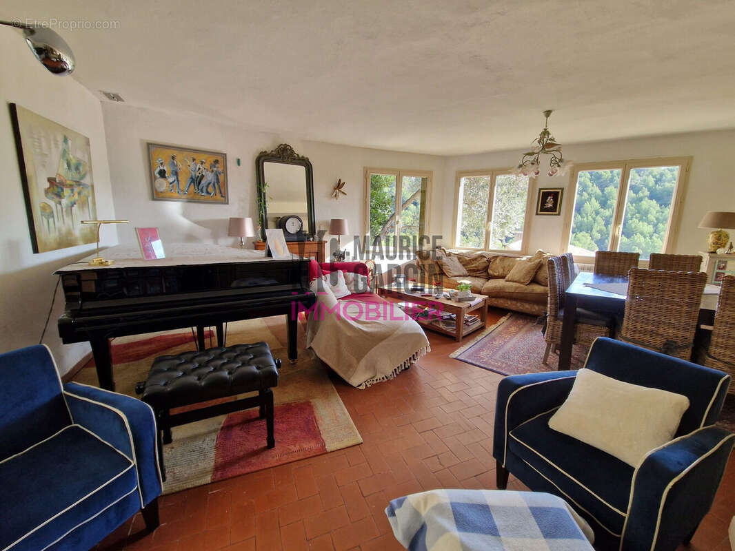 Maison à SAUMANE-DE-VAUCLUSE