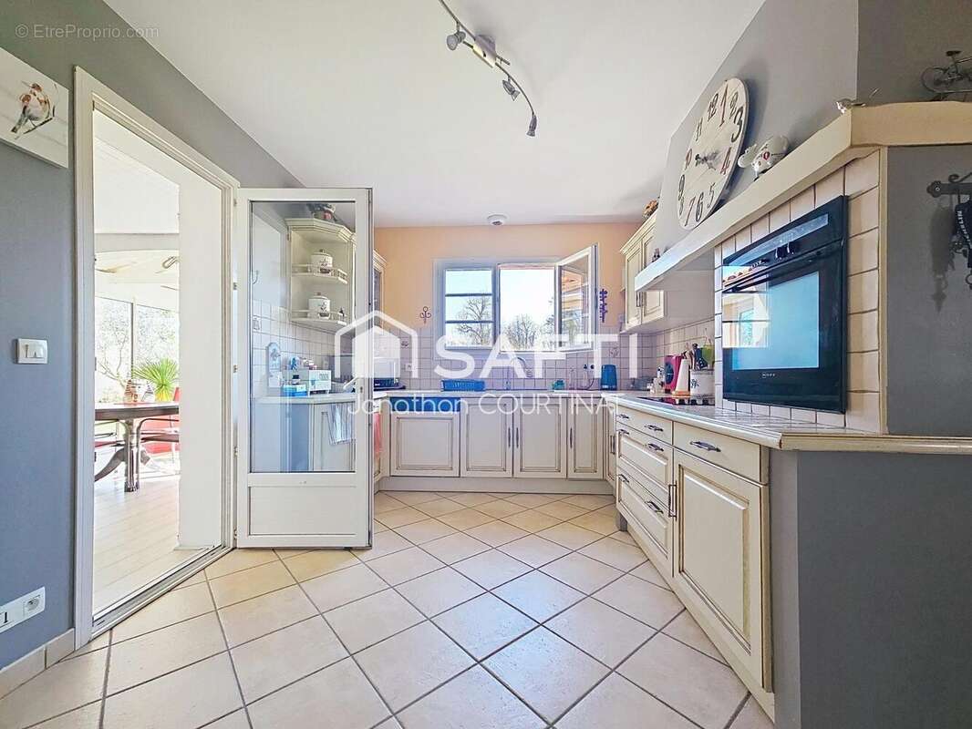 Photo 4 - Maison à AIGUEPERSE