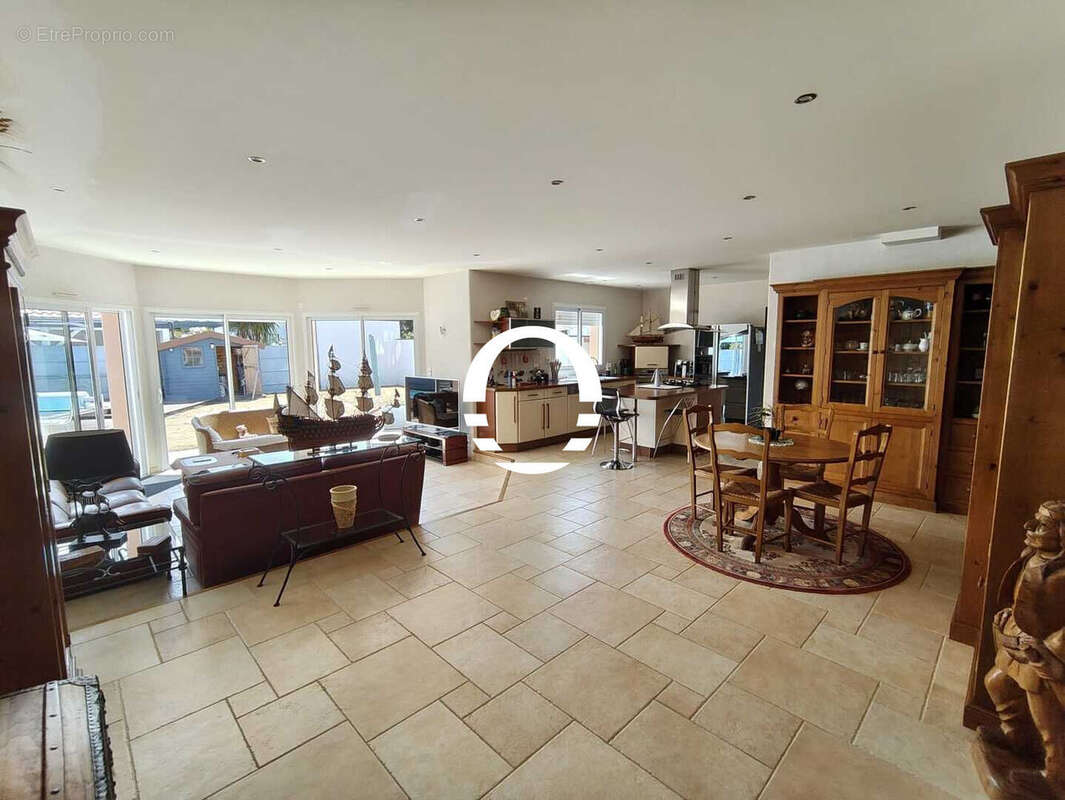 Maison 132 m² à Saint-Brevin-Les-Pins  - photo 2
