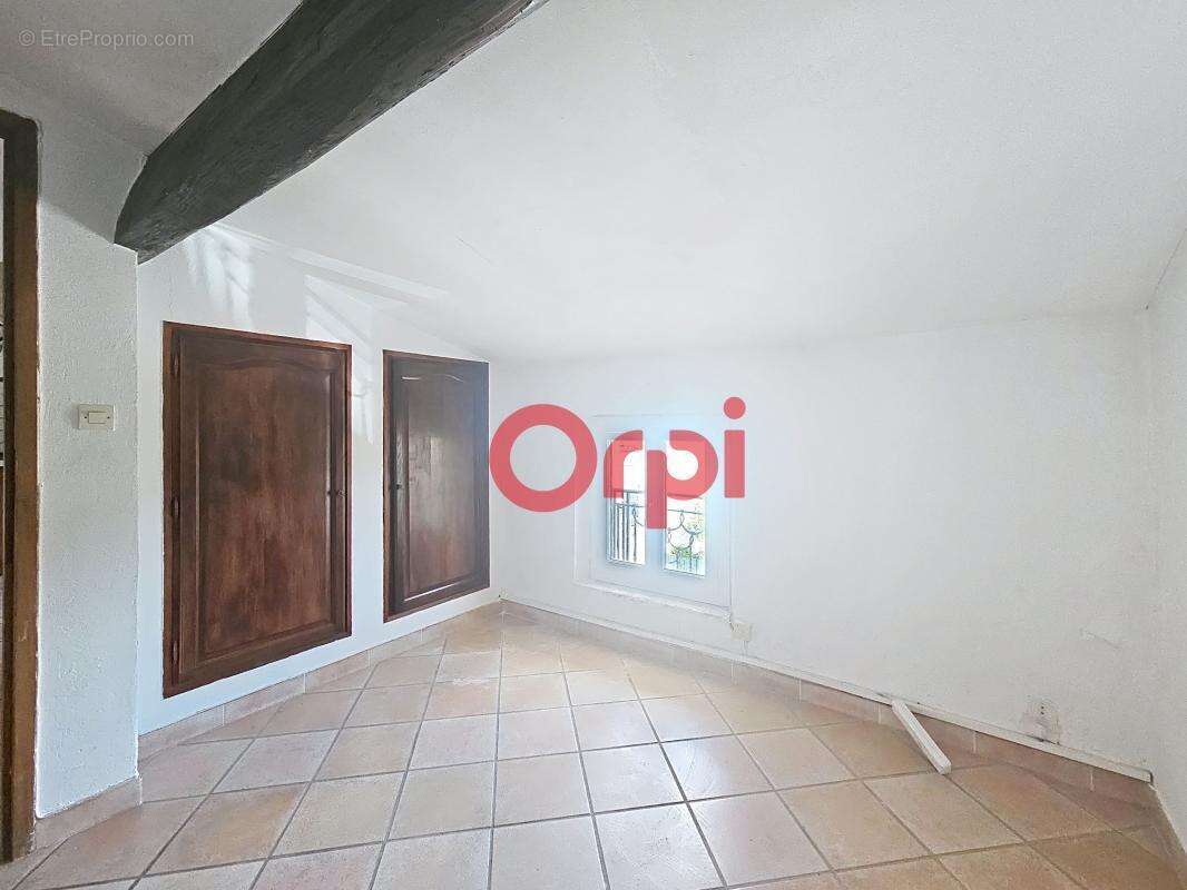 Appartement à SIX-FOURS-LES-PLAGES