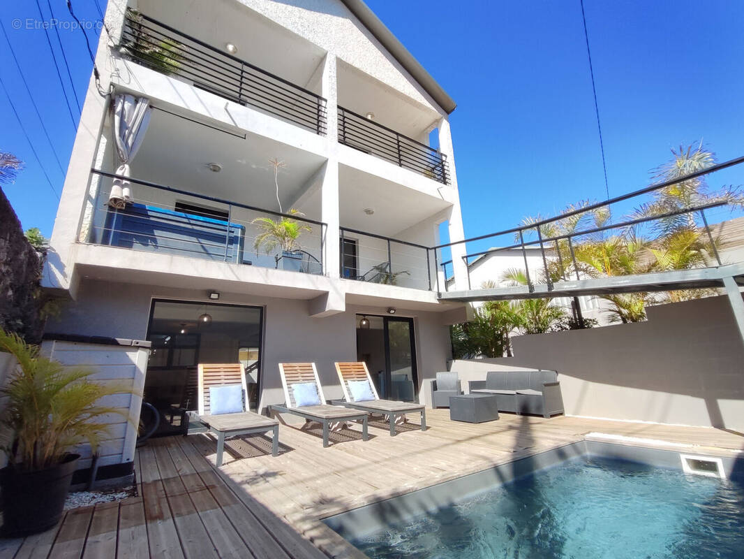 Photo 1 - Maison à SAINT-PIERRE