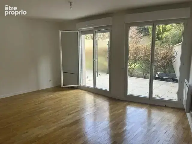 Appartement à LE PERREUX-SUR-MARNE