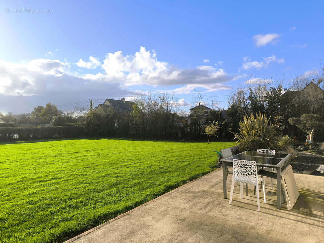 Maison à LE MOLAY-LITTRY
