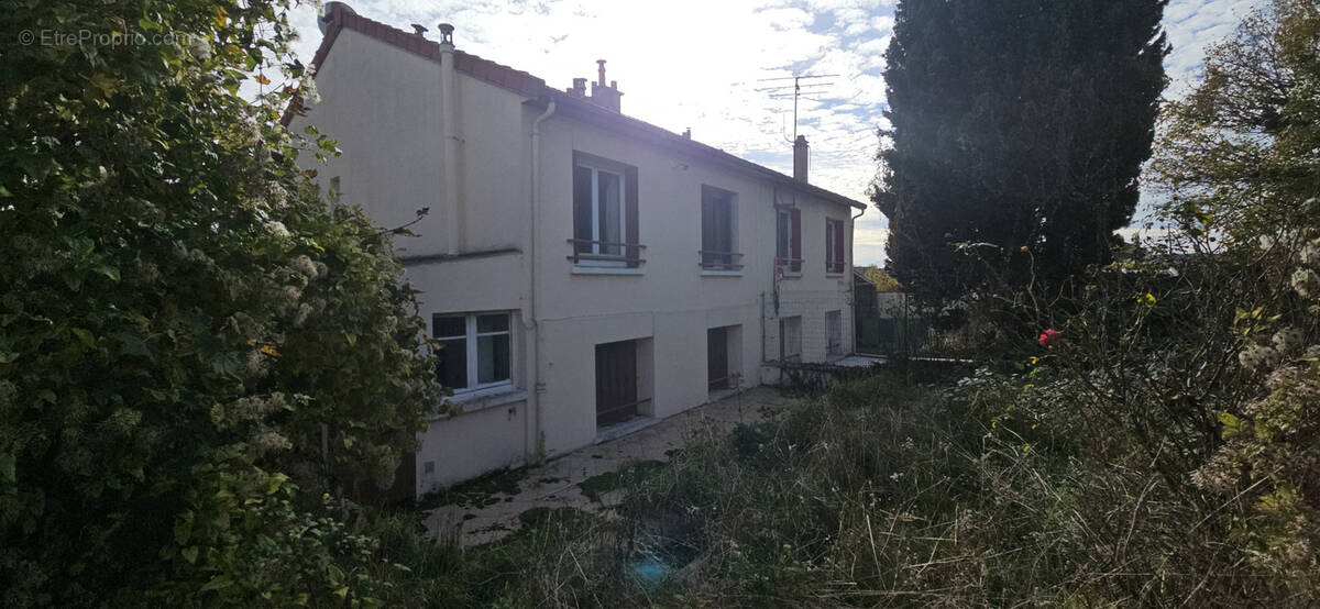 Maison à PIERREFITTE-SUR-SEINE