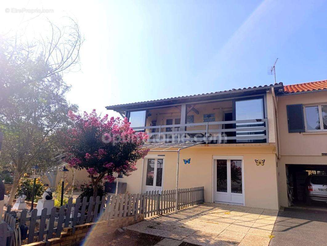 Maison 8 pièces avec sous-sol et appartement indépendant – Centre-ville - photo 2