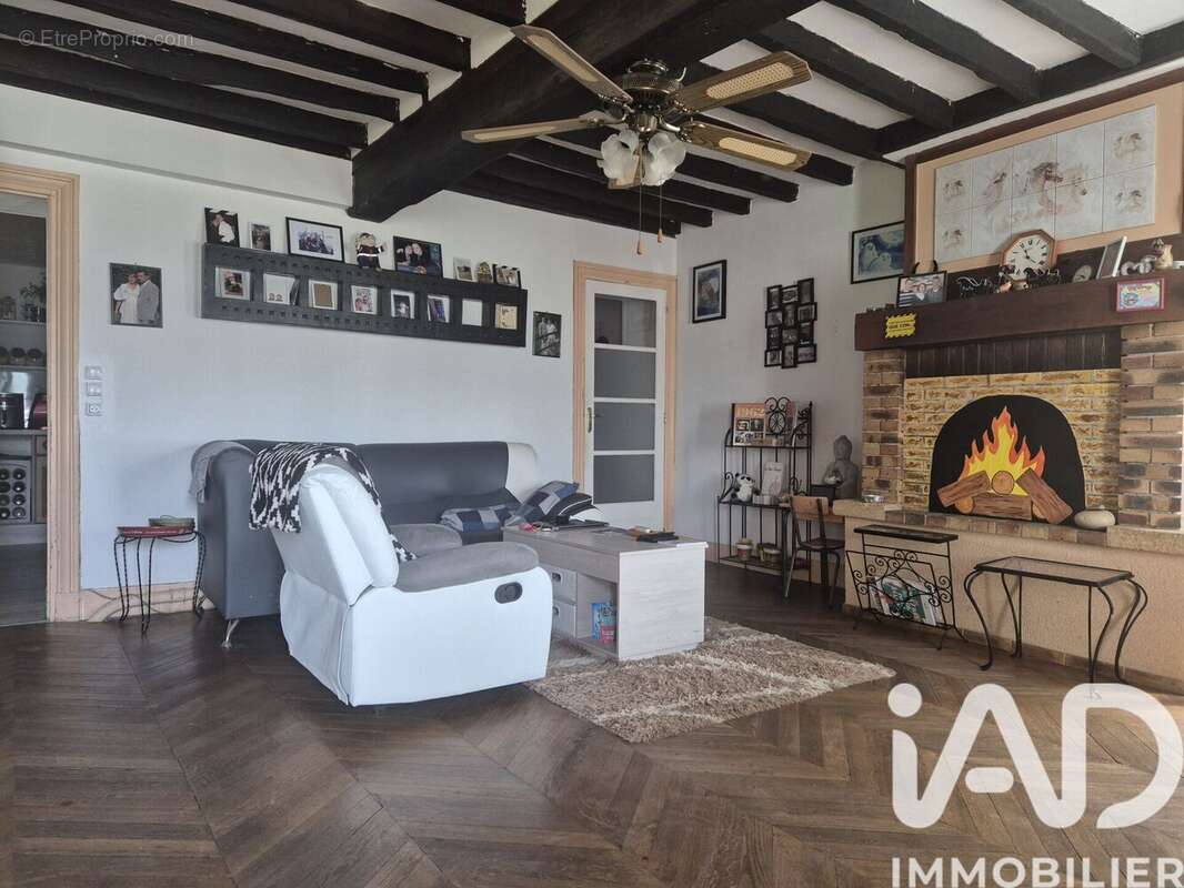 Photo 4 - Appartement à SAINT-VICTOR-DE-BUTHON
