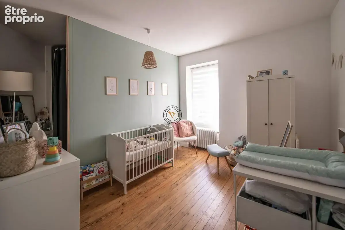 Maison familiale avec jardin - Couëron - photo 5