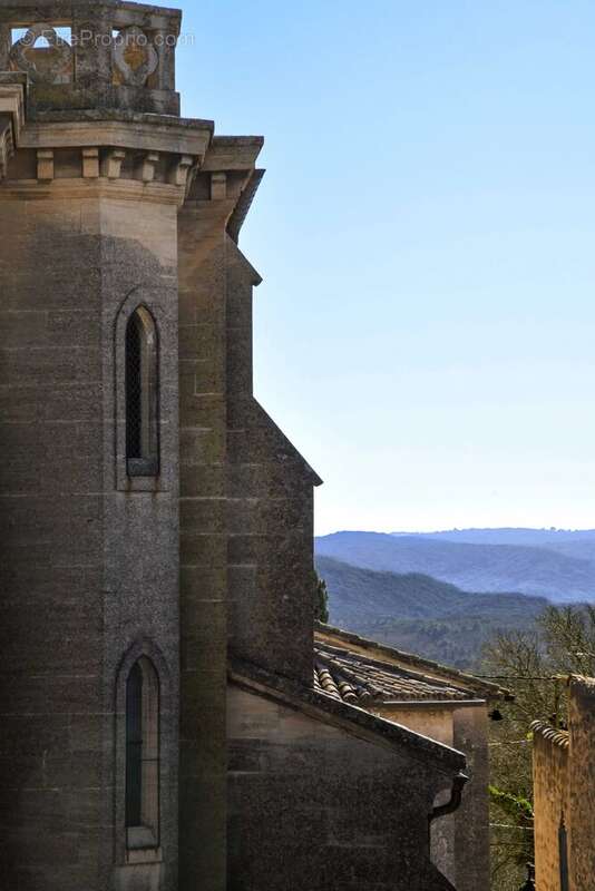 Maison à UZES