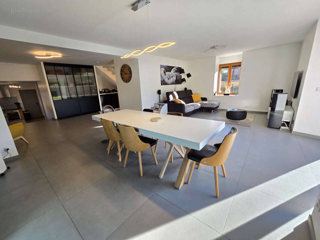 Appartement à CHAVANOD