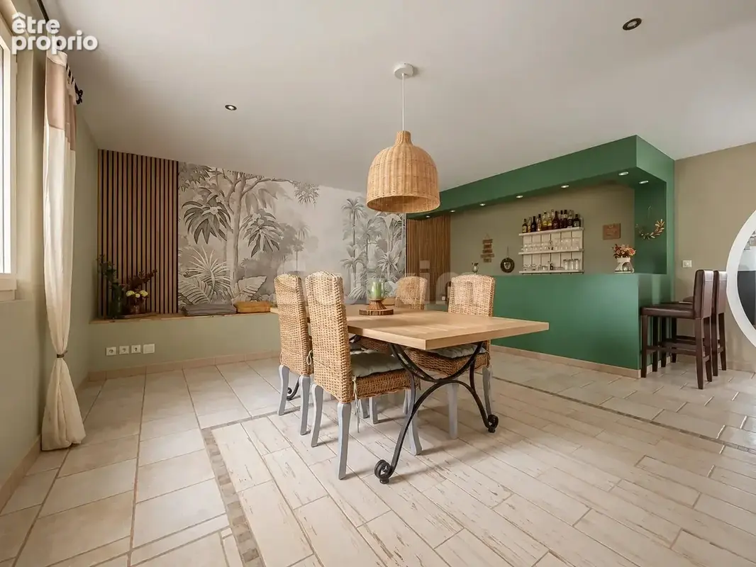 Ancienne ferme 265m² habitables, avec piscine et dépendance - photo 4