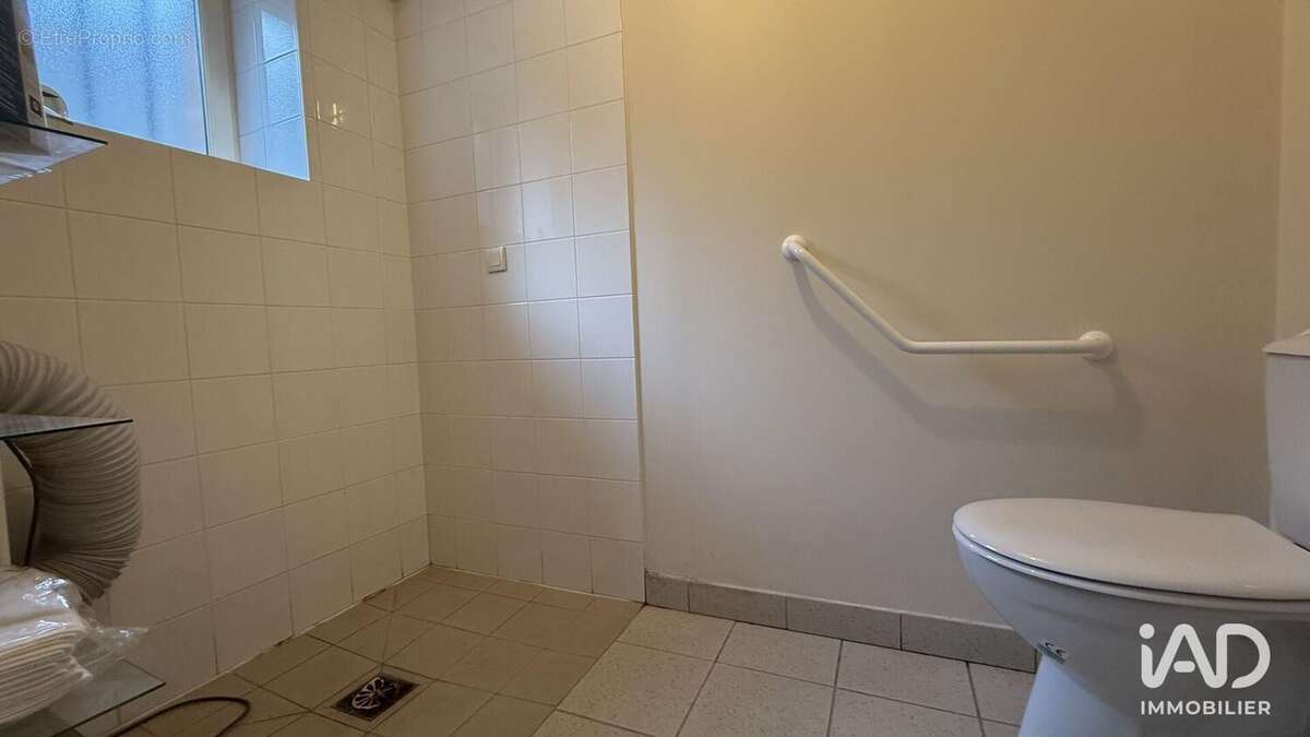 Photo 8 - Commerce à LE VIEIL-BAUGE