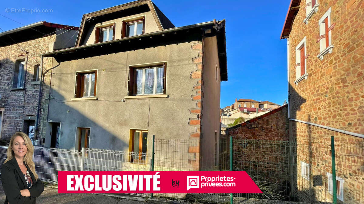 Maison à COURS-LA-VILLE