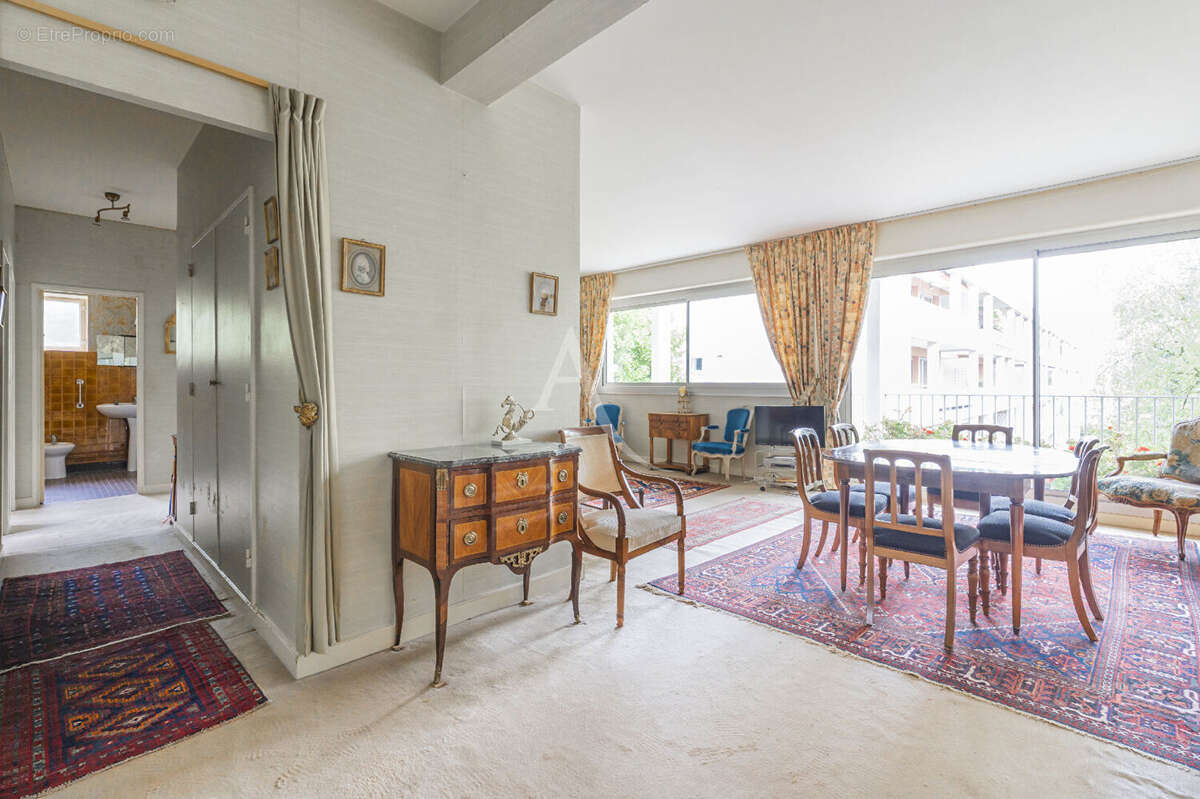 Appartement à GARCHES
