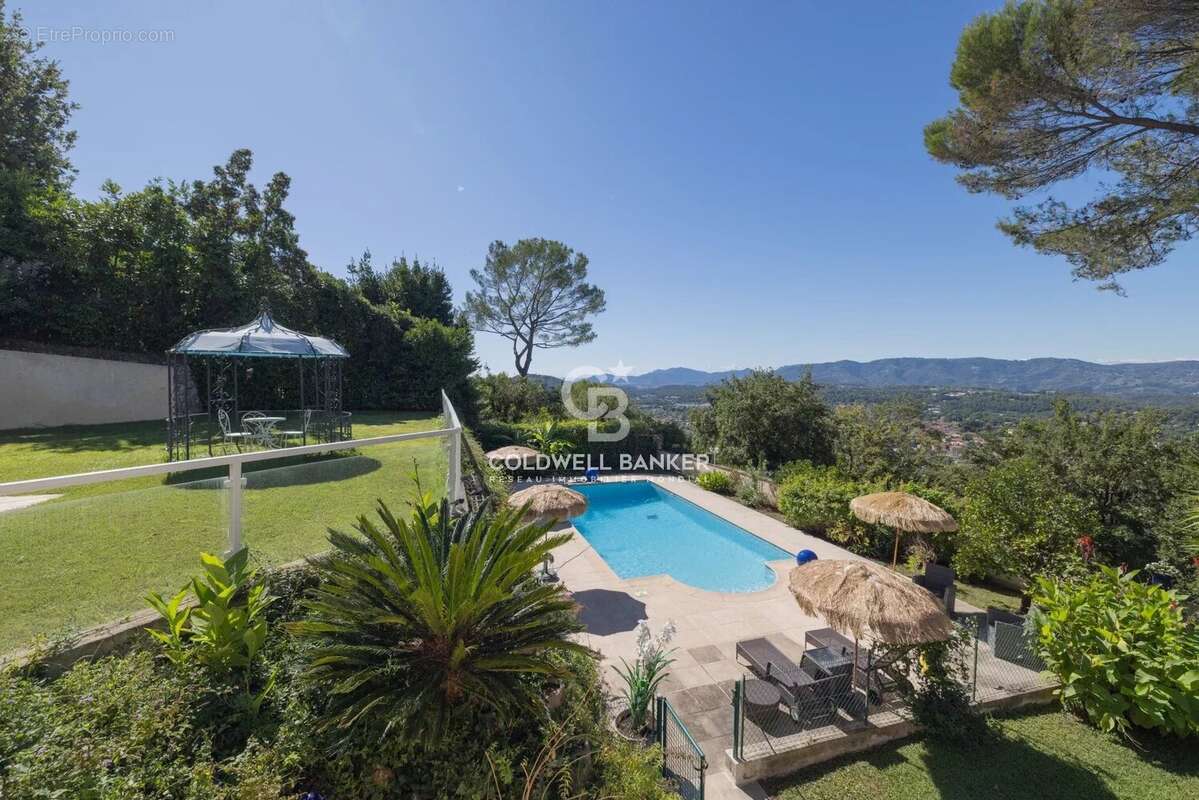 Maison à MOUGINS