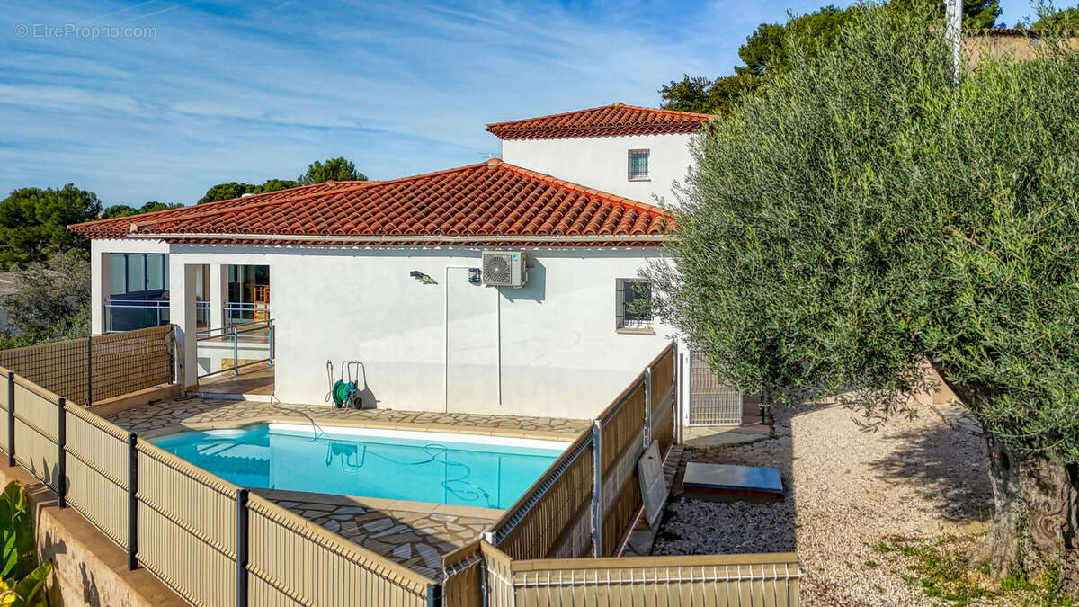 Elégante maison vue mer avec piscine et vue panoramique à Ollioules - photo 3