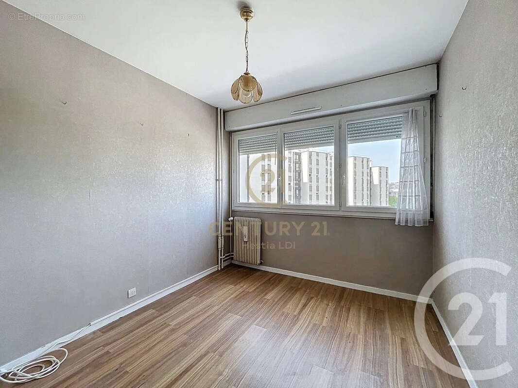 Appartement à LYON-8E