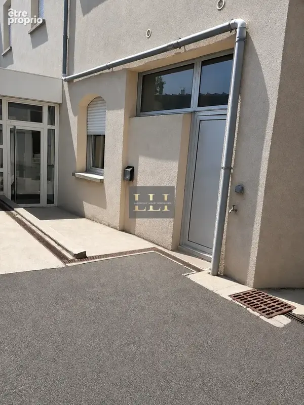 Ensemble immobilier professionnel de caractère   638 m2 - photo 6