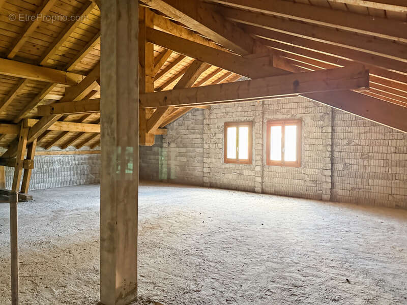 Maison à vendre 6 pièces GEX (01) - photo 16