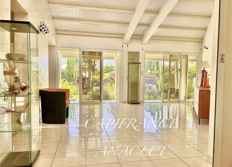 Maison à LES TROIS-ILETS