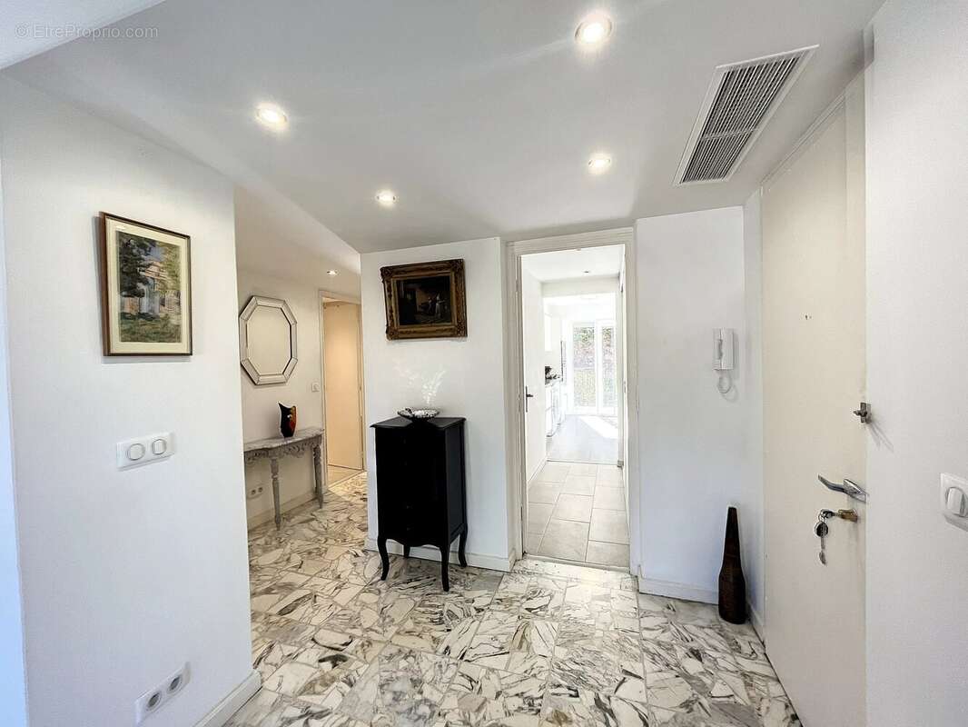 Cannes montfleury 3 p traversant - photo 11