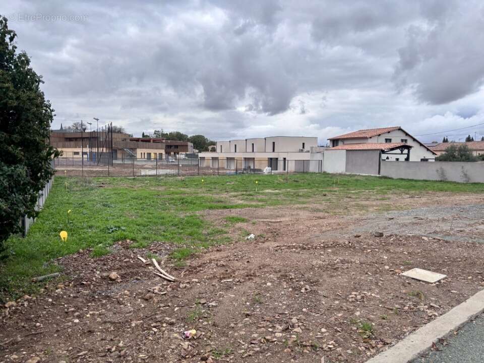 Terrain à MARAUSSAN