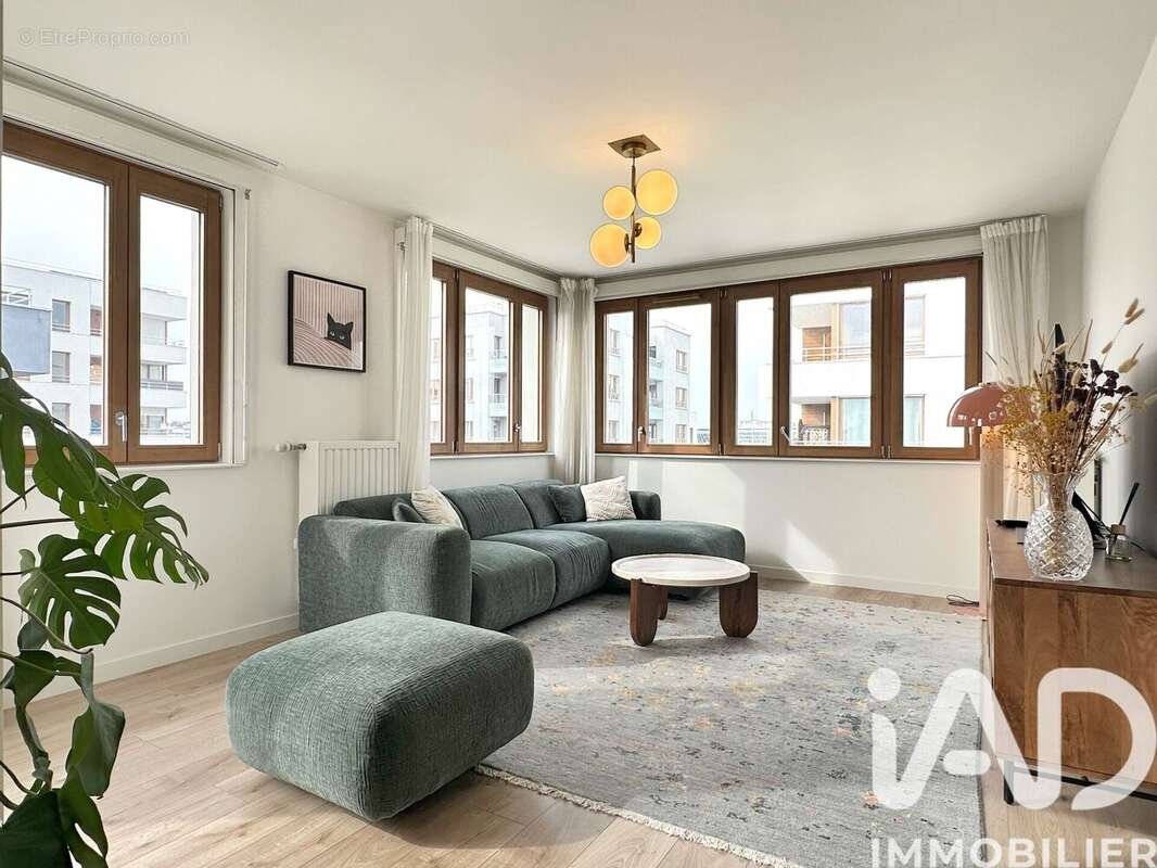 Photo 2 - Appartement à SAINT-DENIS