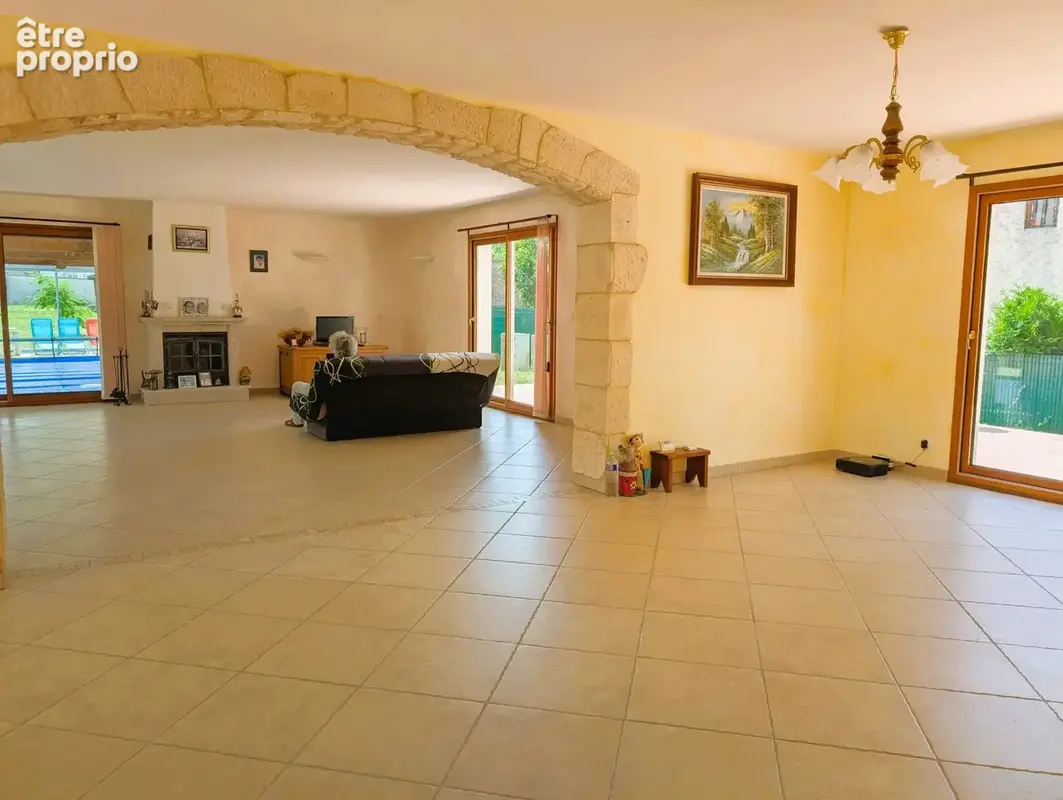 Maison 340 m² à Favrieux  - photo 9