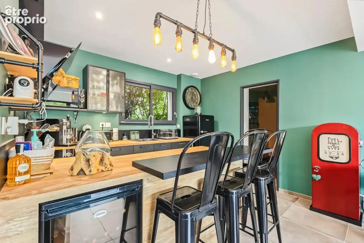 Ensemble immobilier de 2 maisons : Grande maison T5 de 118m2 et seconde maison T4 de 68 m2 - photo 7