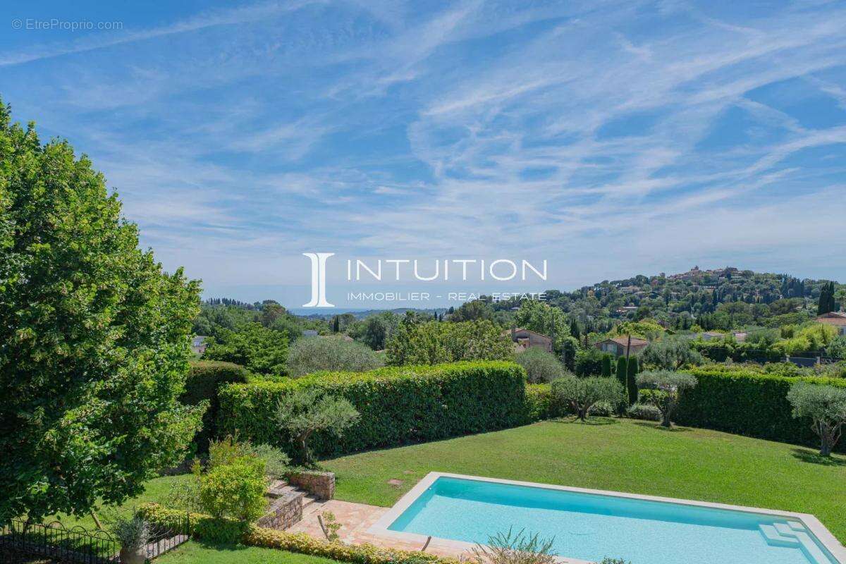Mougins - Les Colles : Propriété de prestige avec vue panoramique sur le village - photo 7