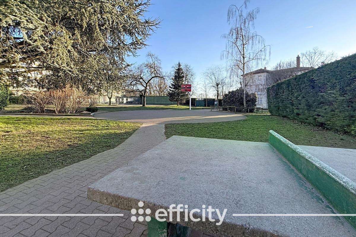 Appartement à SAINTE-FOY-LES-LYON