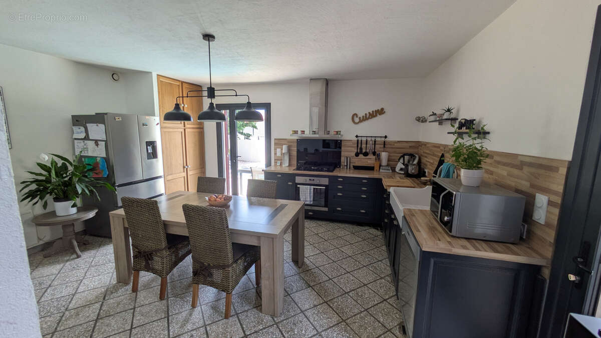 Maison à MONTESQUIEU-DES-ALBERES