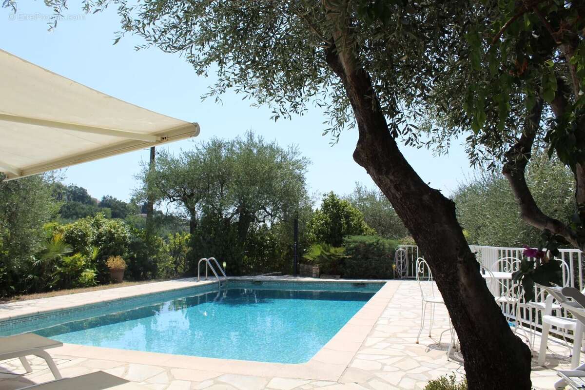 GRASSE St François, belle villa 5 Pièces en excellent état - photo 25