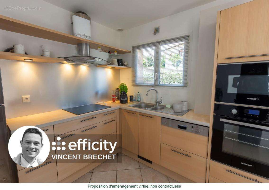 Maison à CRUSEILLES