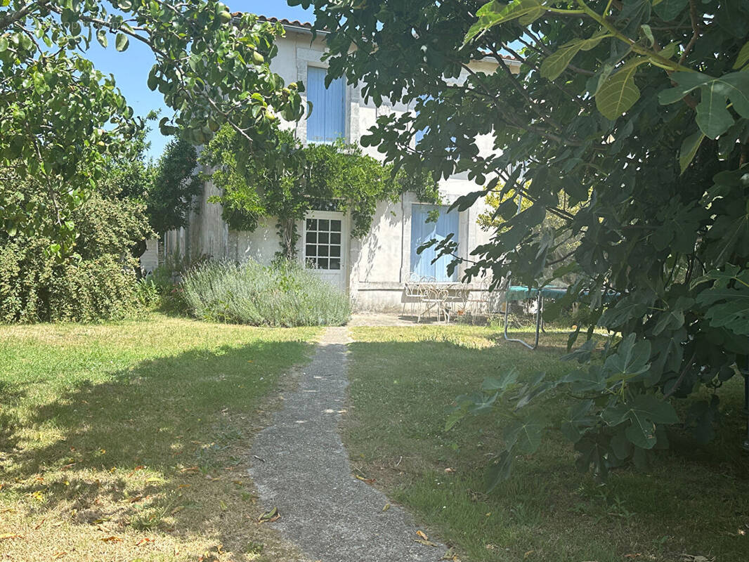 Maison à LA GRIPPERIE-SAINT-SYMPHORIEN
