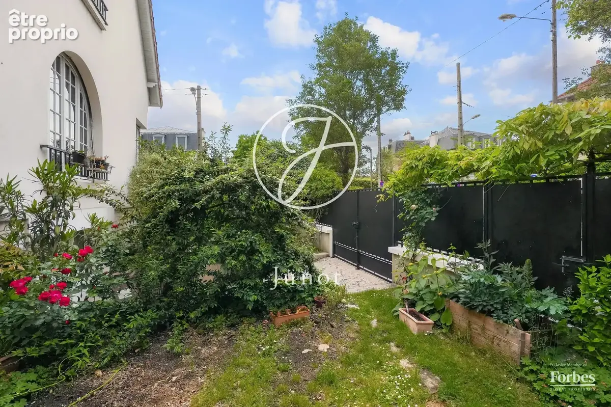 Chatou – CENTRE VILLE MAIRIE - Maison - 4 chambres - 136 m² - Terrain 247m². - photo 11