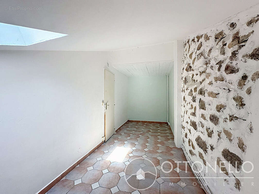 Appartement Duplex Roquebrune-sur-Argens 3 pièces 65,05 m2 - photo 7